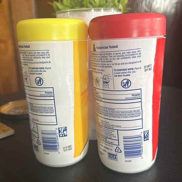 Wet ones antibacterial hand wipes - Picture 2 of 2